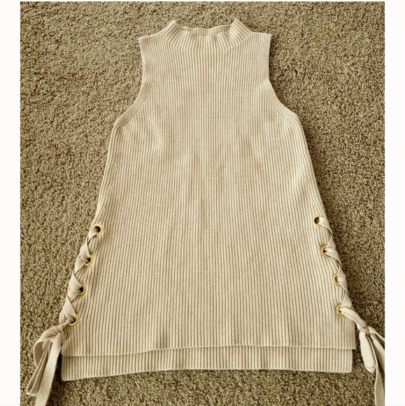 Michael Kors Cream Beige Side Lace Sleeveless Sweater. Size Large. - Picture 10 of 11